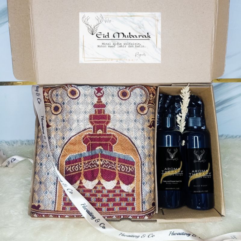 

Hampers Parcel Lebaran Murah Sajadah Bodywash+Handwash