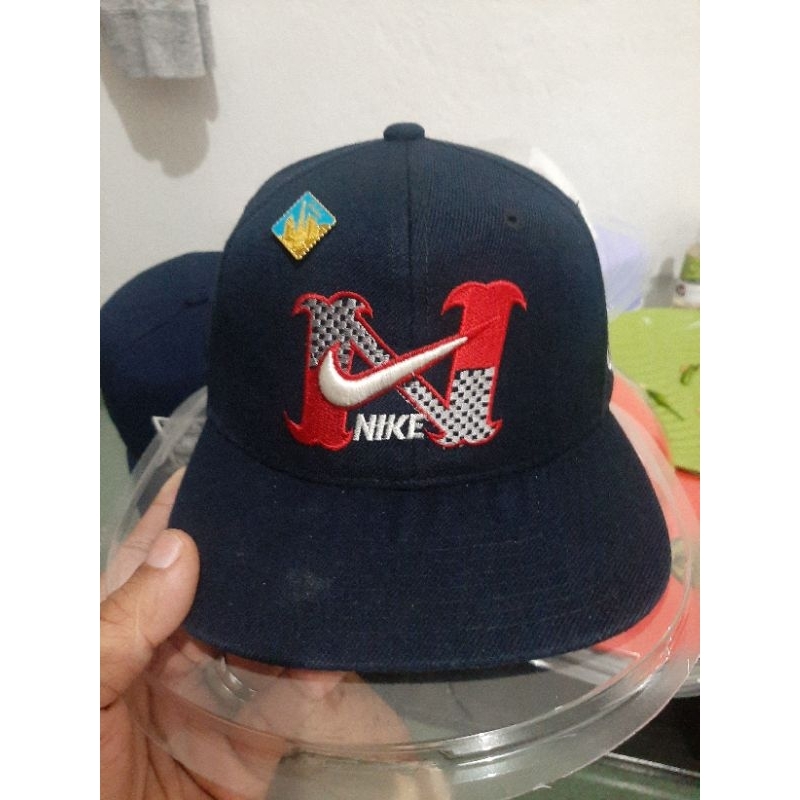 Topi Nike vintage