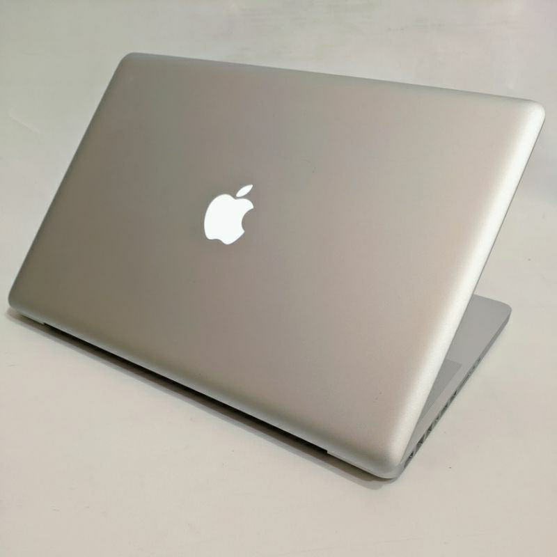 Laptop editing/Render Macbook Pro 15 - core i7 - ram 16gb - ssd 512gb - Dual vga Amd Radeon