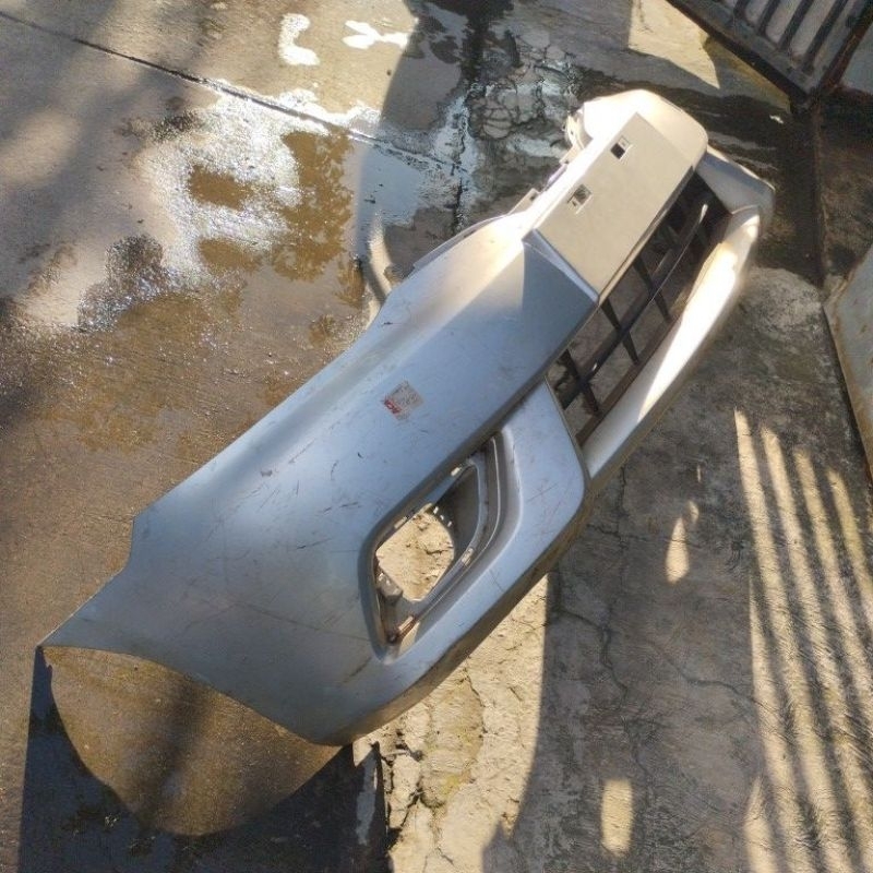 Bumper depan Nissan Grand livina 2015