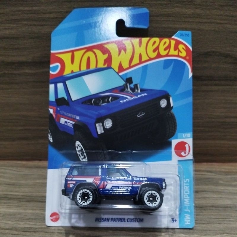 Hotwheels Nissan Patrol Custom