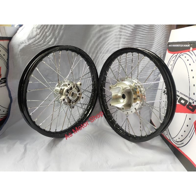 VELG SET ROSSI 140 140 RING 17 WARNA HITAM GLOSSY DAN HITAM DOFF TROMOL SET PCX 160 PCX150 LOKAL N M