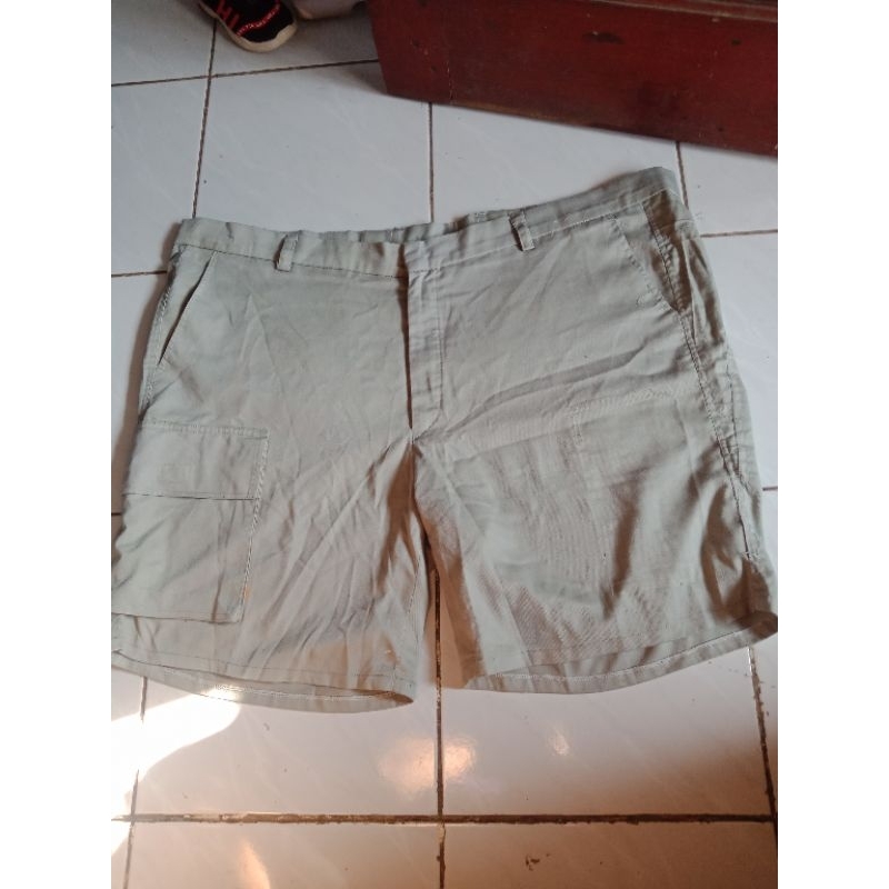 celana pendek jumbo pria preloved