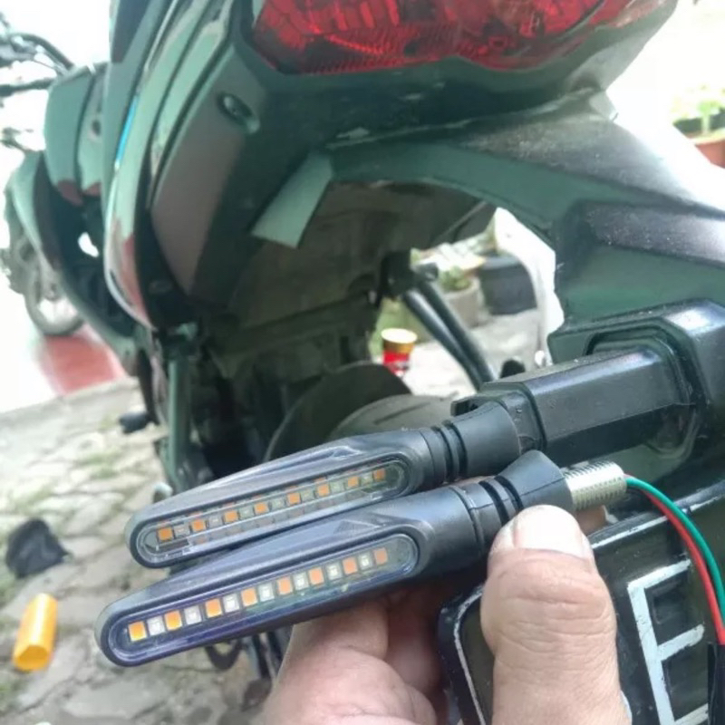 COD Lanpu Sen Running Lampu Sein Kiri Kanan Sepasang Model Torpedo Sen Lidi Moge Running Universal Depan Belakang Vario 125/159 ADV CBR CB150R Byson Vixion Tiger