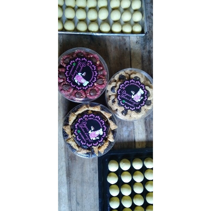 PAKET KUE LEBARAN (Nutella Nut Ball, Choco Cheese Cookies, Choco Peanut Cookies)