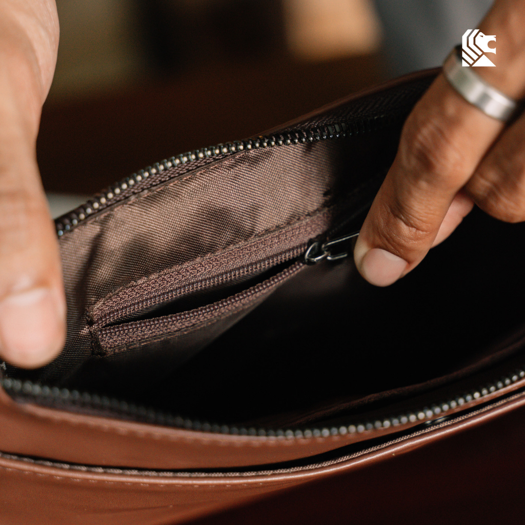 DISKON Reven Leather Adam Handbag - Tas Selempang Tangan Clutch Pria Kulit Sapi Asli Free Dompet