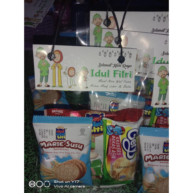 

Paket Hampers Snack Lebaran