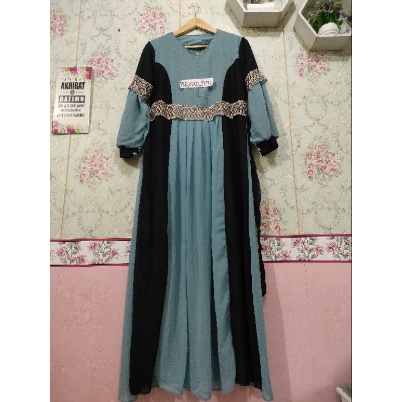 Gamis Cerruty baby doll preloved dress second pl muslimah syari maxy umbrella muslim muslimah renda