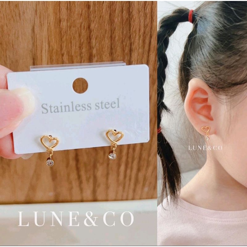 Anting Anak Motif Love Titanium AS68