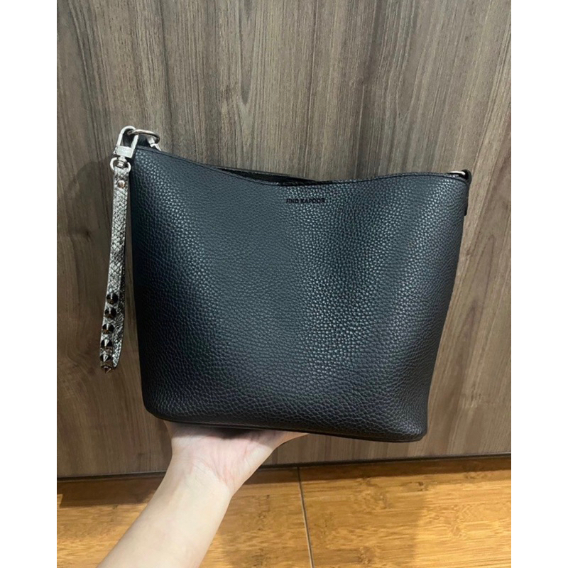 preloved find kapoor authentic