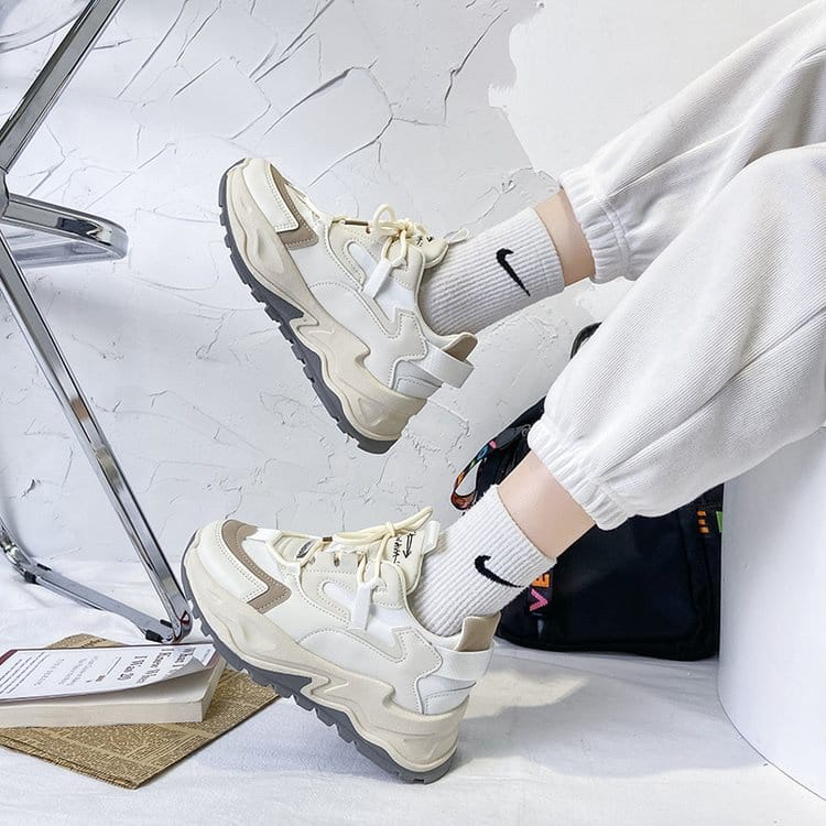 &quot;FREE BOX&quot; LV0082 Sepatu Sneakers Wanita  Sport Shoes Sepatu Fashion Wanita Korea Premium Quality