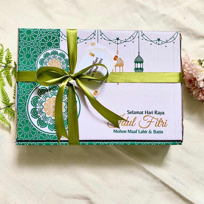 

BOX UKURAN 38X26X5,5 (6 TOPLES KUKER 250 GR)/ KOTAK KADO/ GIFT BOX/ BOX HAMPERS/ BOX KUE KERING/ KOTAK KUE LEBARAN