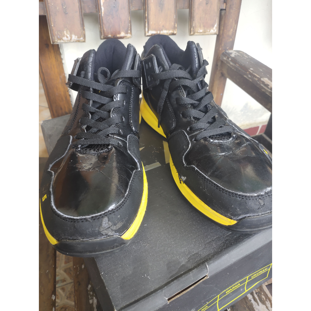 Sepatu Basket DBL AZA 5