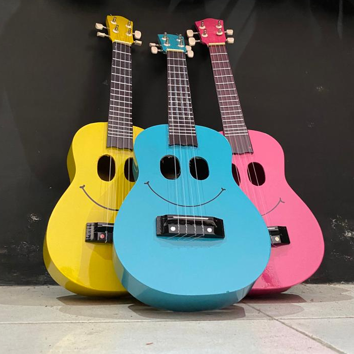 Ukulele Face Smile New sale