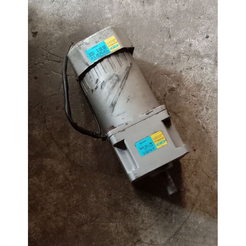 AC MOTOR GEARBOK PEEIMOGER 220V 150W RATIO 1 : 150 11RPM TORQUE 200KG