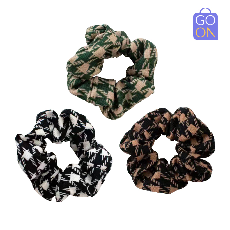 GO ONLINE Scrunchies Ukuran Kecil Pattern Kotak (Houndstooth) - Kunciran ikat rambut