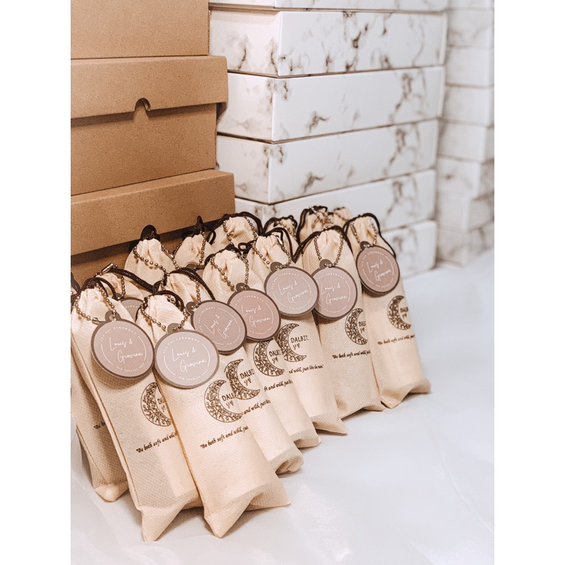 CUSTOM SOUVENIR - Souvenir Premium / Souvenir Pernikahan / Souvenir Toko / Hand sanitizer Mini