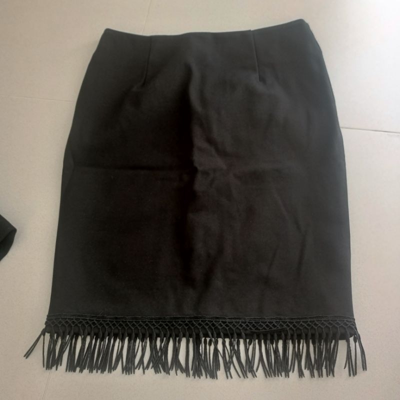 rok mini rok kerja hitam