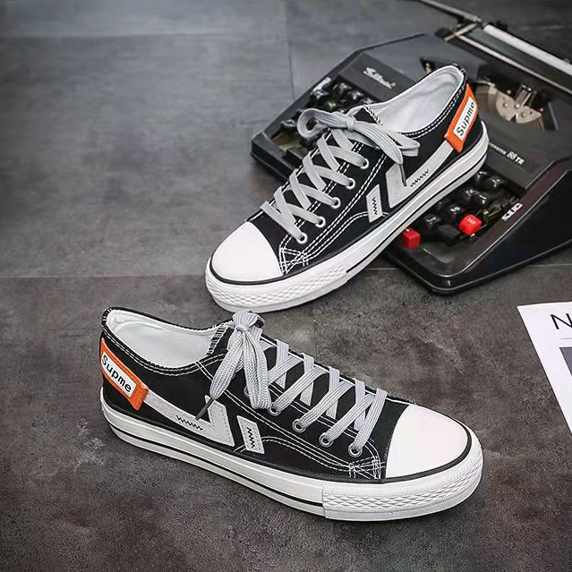 Toread Sepatu Pria Kanvas Model Kekinian Sneakers Tali Berwarna Fashionable Outdoor MC310