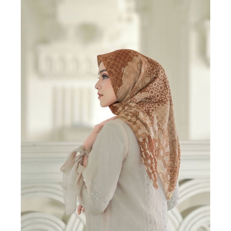 BUTTONSCARVES AS IS HARAMAIN SIZE XL