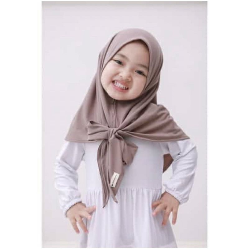 Jilbab Segitiga Instan Anak USIA 3-6 Tahun Bahan JERSEY