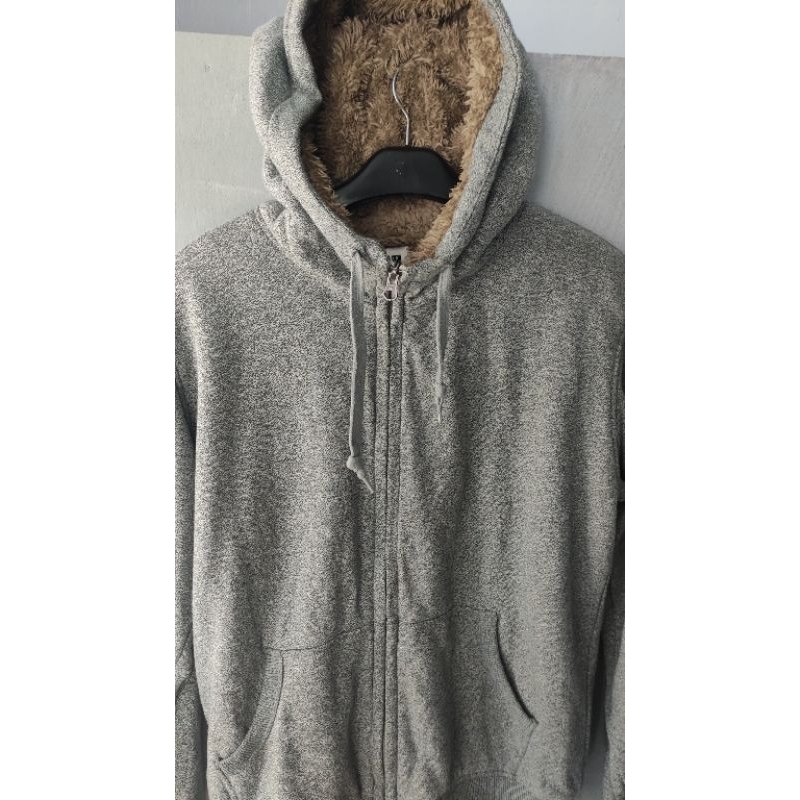Link co seller uniqlo hodie+UNIQLO putih