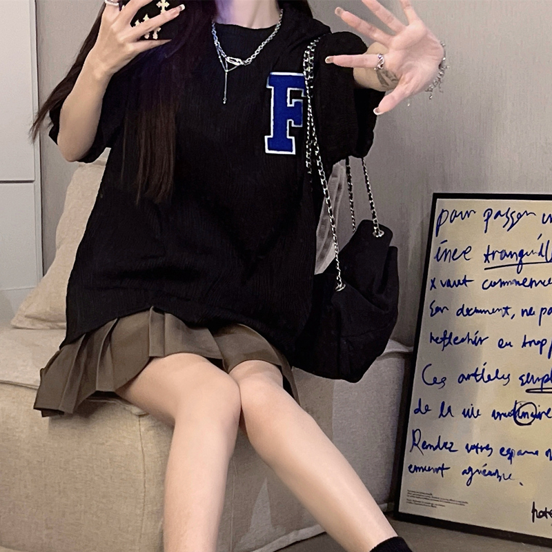 Korean Style Atasan T-shirt Lengan Pendek Vintage Bordir Oversize Baju Kaos Wanita