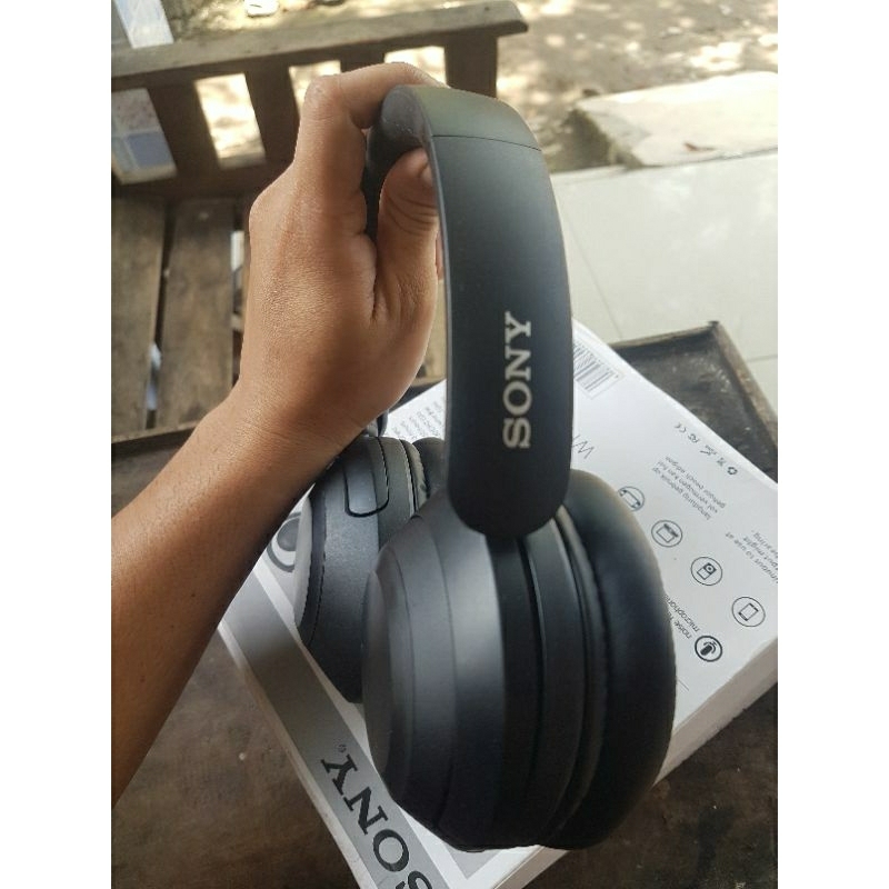 headphone sony Wh-xbn