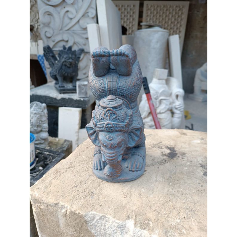 patung dewa Ganesha 24cm