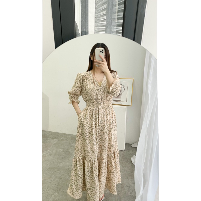 chelsandra dress