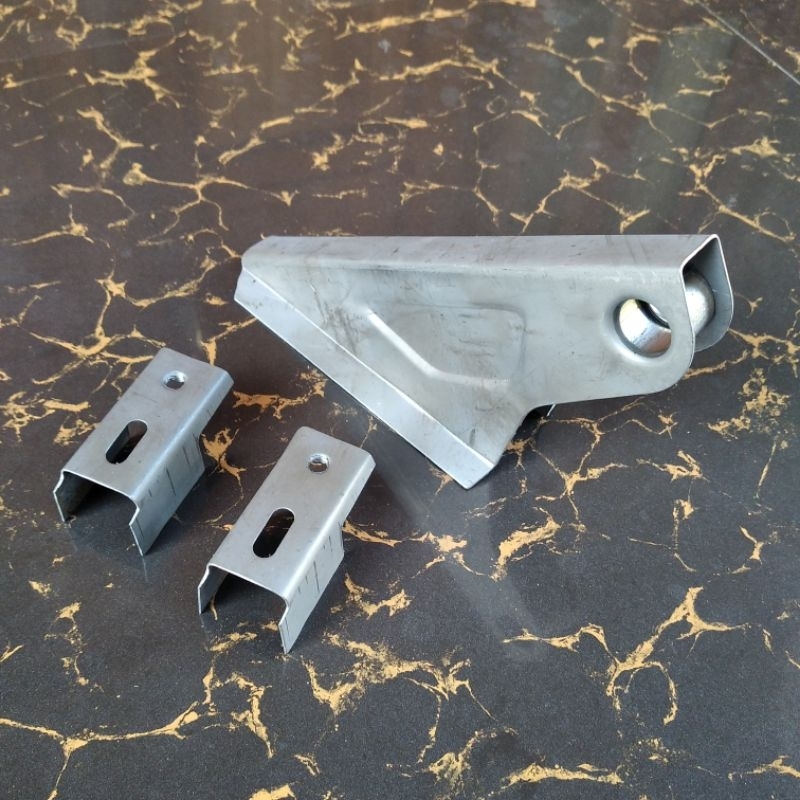 gantungan knalpot sugigi BEAT SCOOPY 1 SET GANTUNGAN