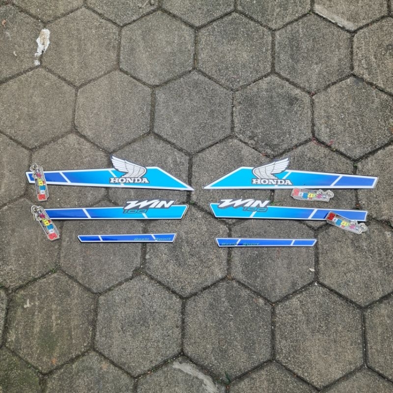 Striping Stiker List Body Variasi Custom Body Set Tangki Honda Win 100 Warna Biru
