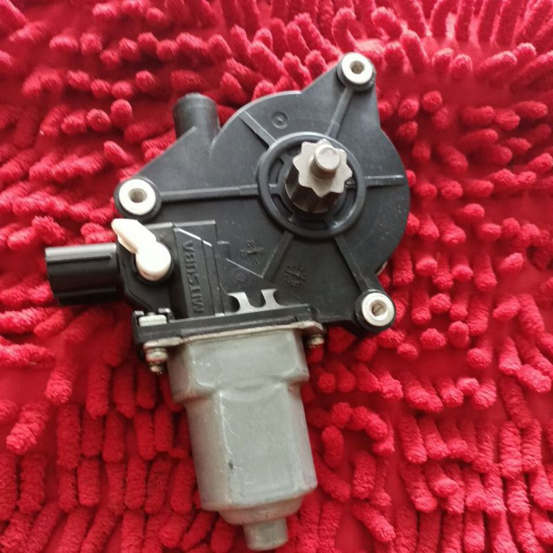 Motor dinamo power window Honda jazz RS Freed pintu depan kiri