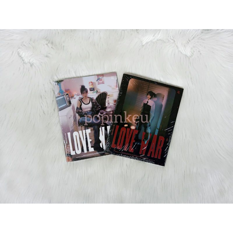 [READY STOCK] YENA 1ST SINGLE ALBUM - LOVE WAR (SEALED)