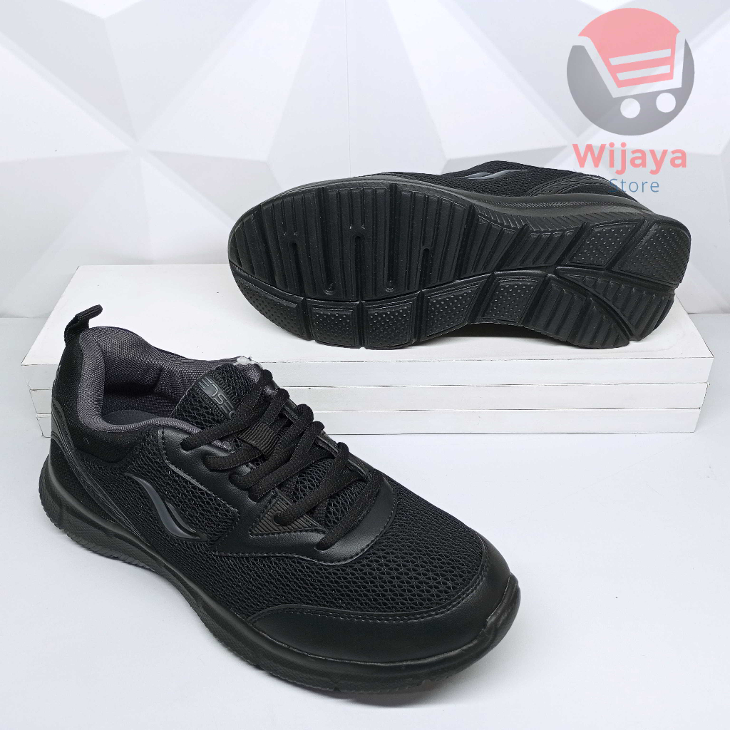 Sepatu Sekolah Desle 38-43 Sneaker Pria Hitam Polos Putih Material Berkualitas Tinggi Desain Mewah ANDRE TAYLOR
