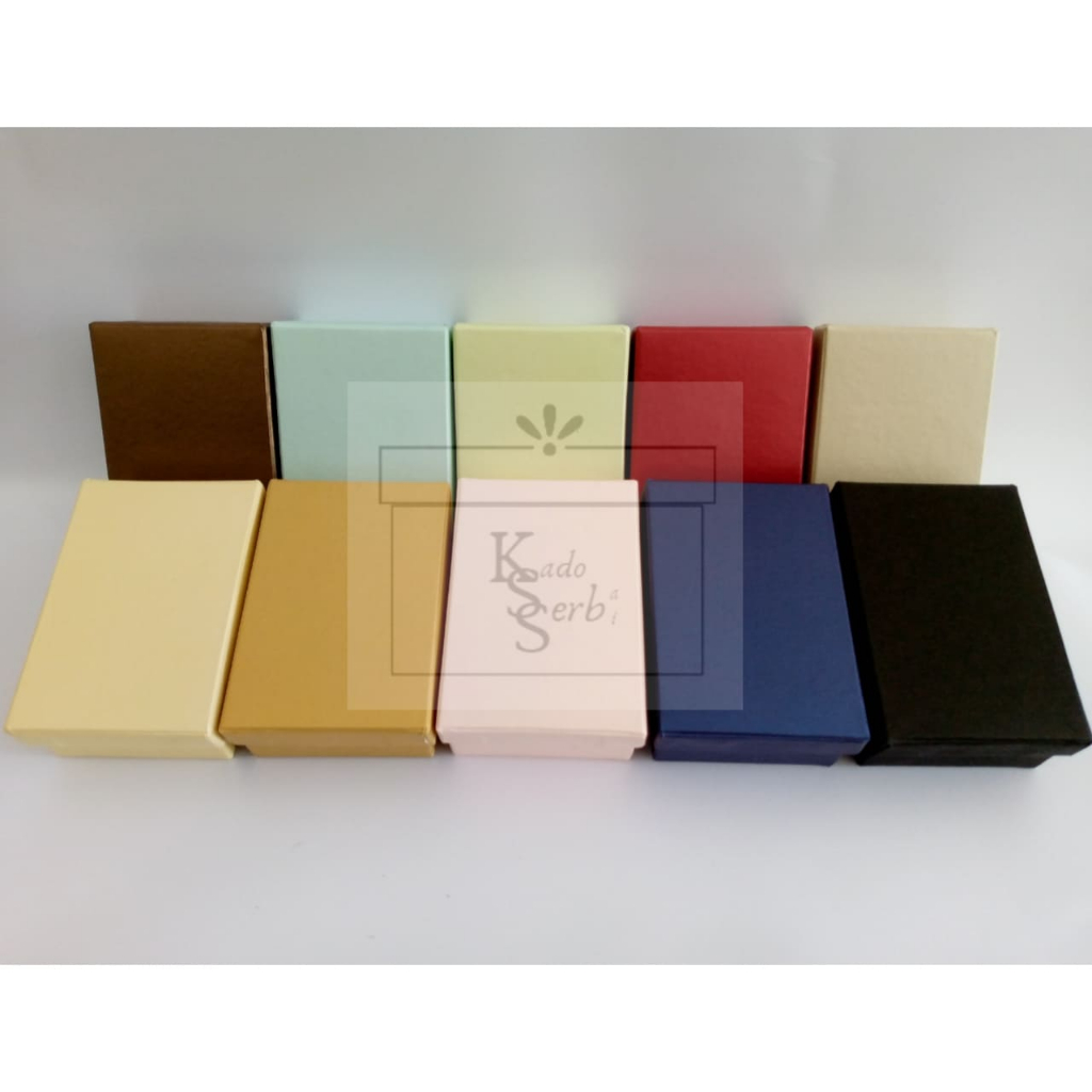 

Hardbox 15 x 13 x 4 l kotak kado l hampers