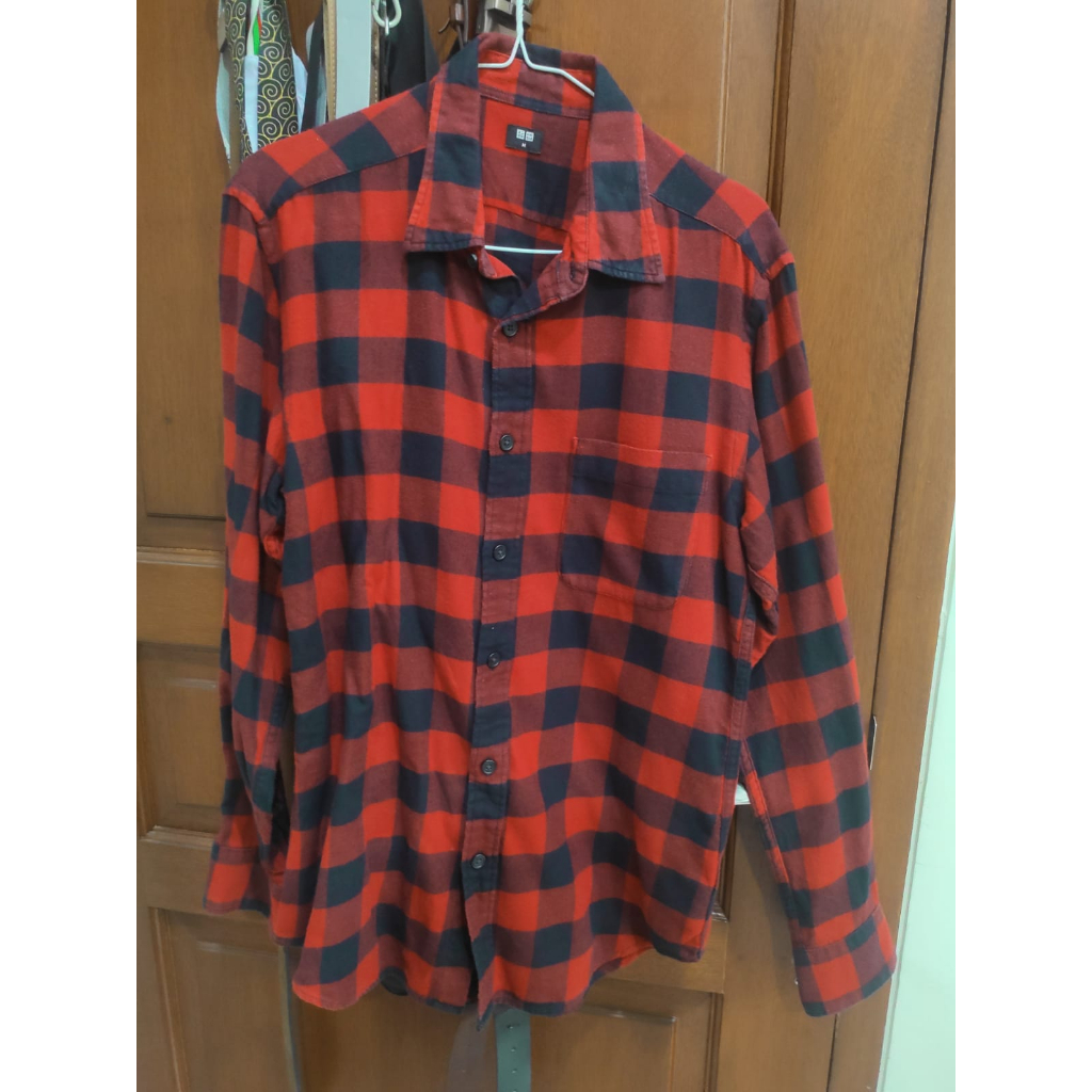 Kemeja Flanel Uniqlo Kotak Merah Hitam Pria