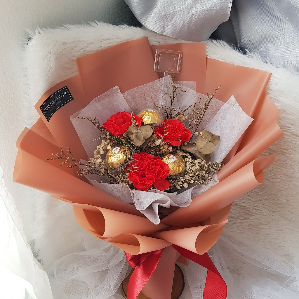 3stems Carnation Mix 3Ferrero Rocher Soap Flower & Dried Flower Bouquet Buket Bunga Kering Buket Bun