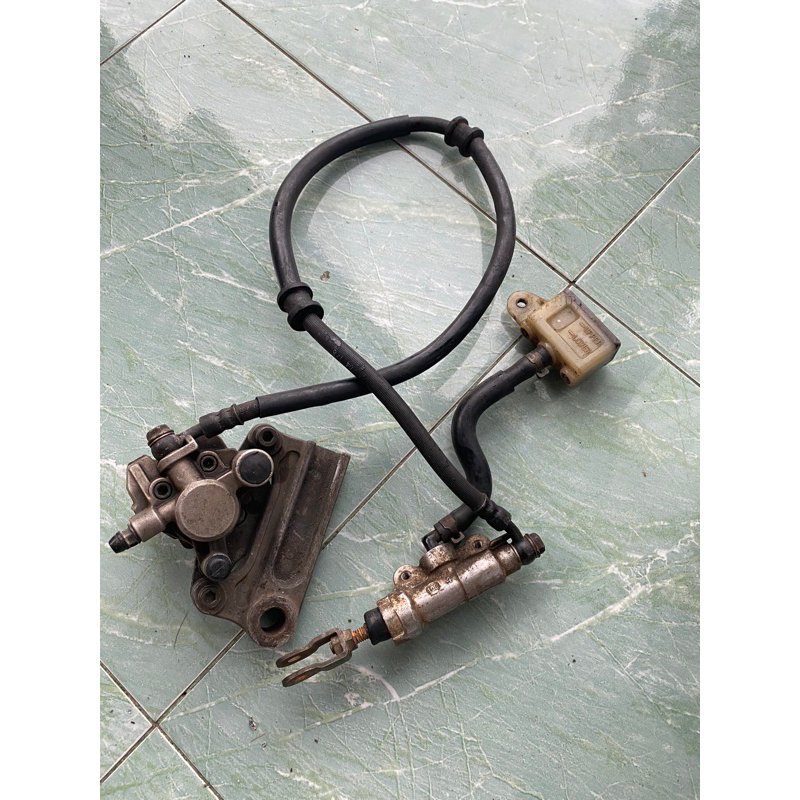 master kaliper belakang klx original