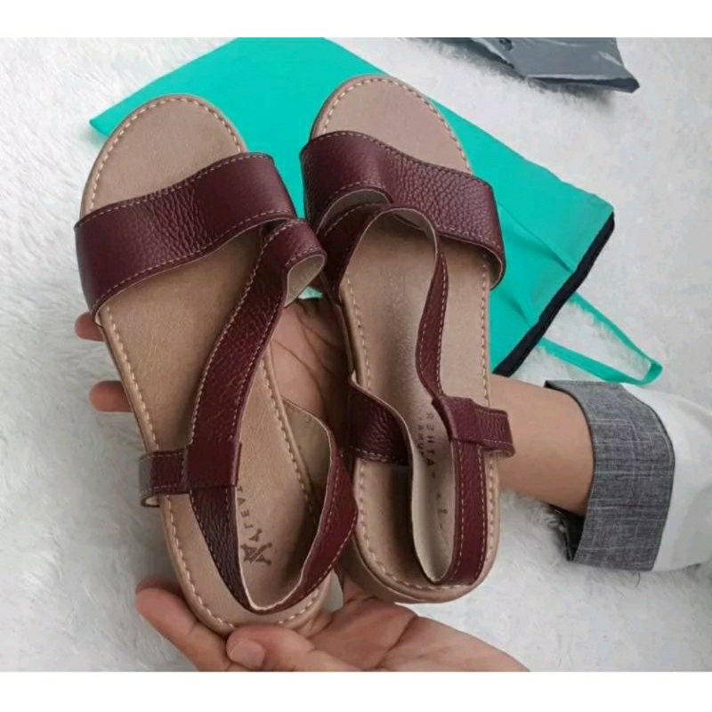 Sandal Kulit Sapi Wanita