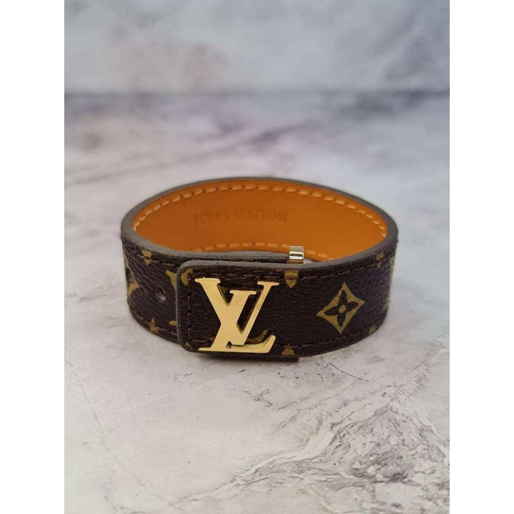 Louis Vuitton LV leather rope magnetic buckle bracelet CNC carved leather  personality trendy couple