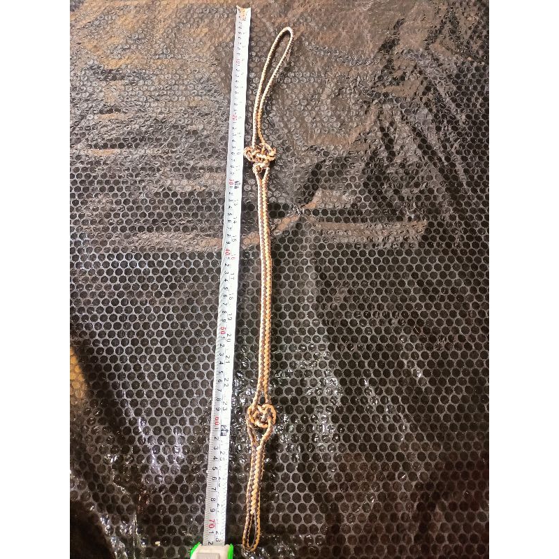 Tali belawit gantungan Mandau Hitam putih buhul 2