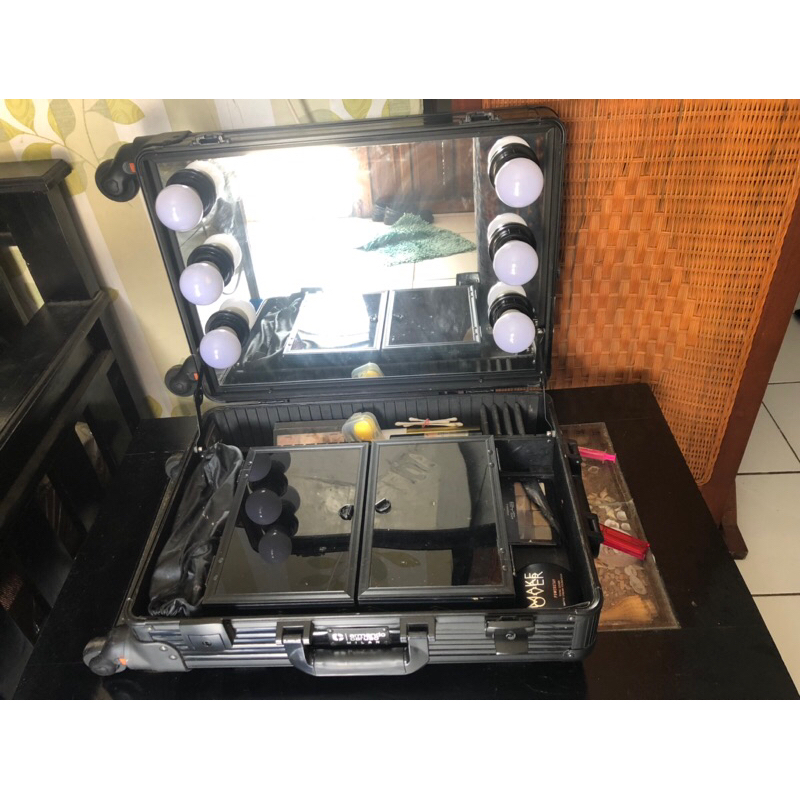 preloved beauty case Armando caruso