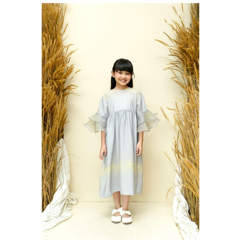 dress andaya anak wearing klamby