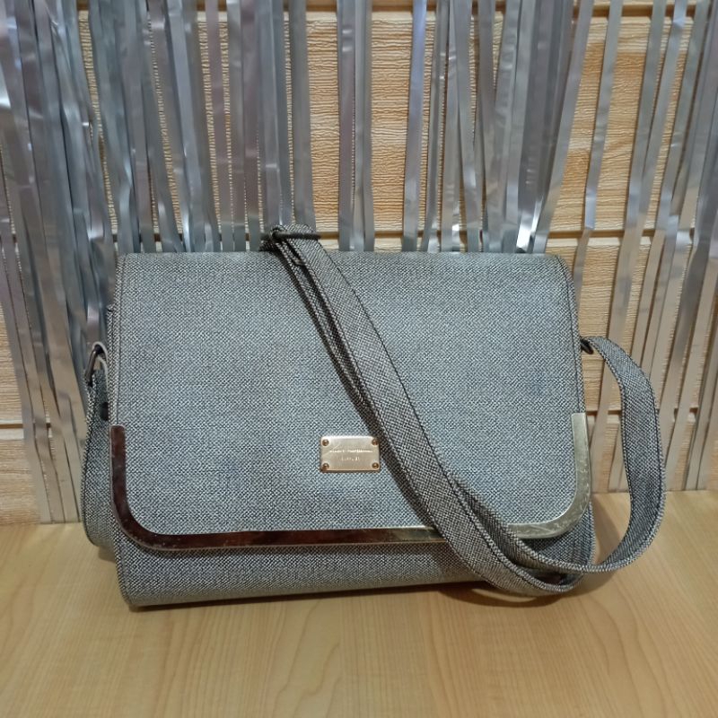 sling bag wanita abu preloved wps