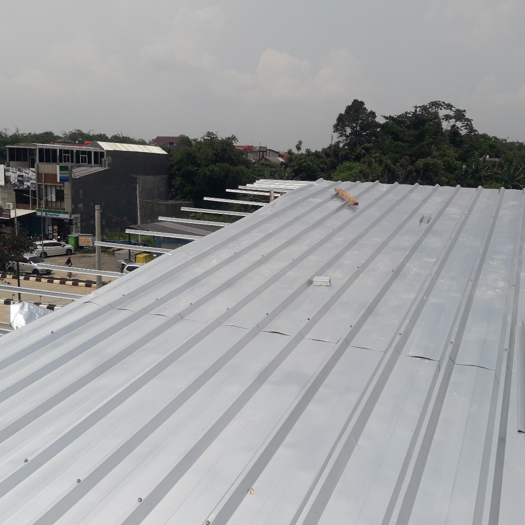 Pemasangan atap bajaringan  dan kanopi bajaringan