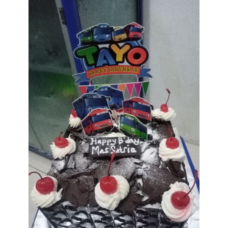 

bolu blckforest ulang tahun