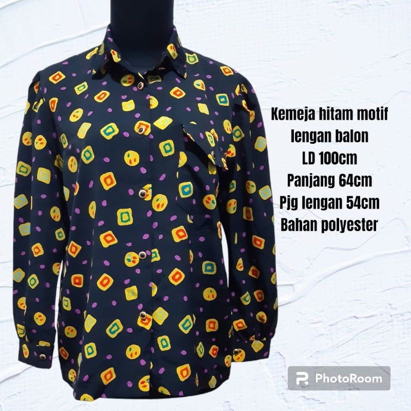 Kemeja wanita hitam motif lengan balon