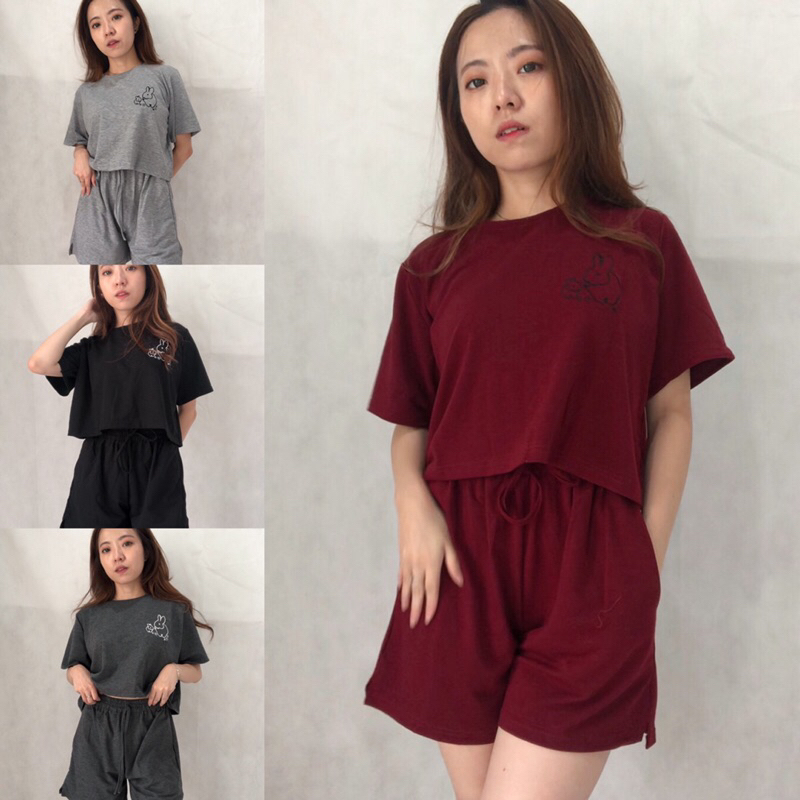 Hare Set Shorts – One Set Kaos Wanita Celana Pendek Babyterry Bordir Casual