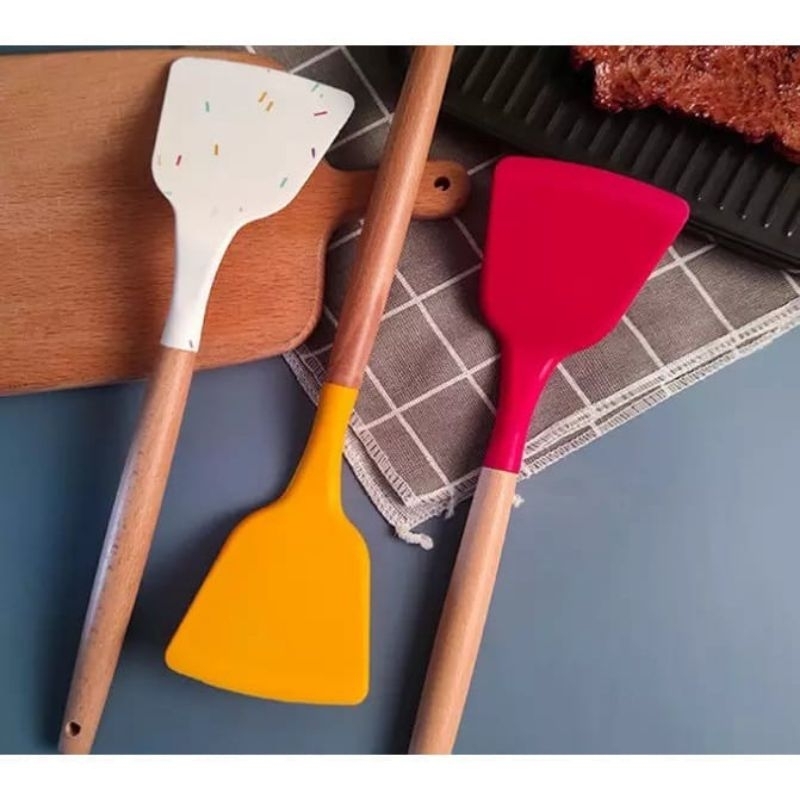 Spatula Silikon Gagang Kayu 32cm / Sutil Masak Untuk Goreng Tumis Tahan Panas